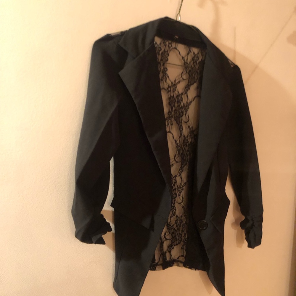 Elegant classy Black blazer with Lace back sz Small - Picture 2 of 3